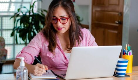 learn financial management skills online