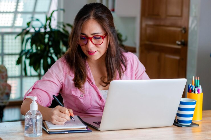 learn financial management skills online